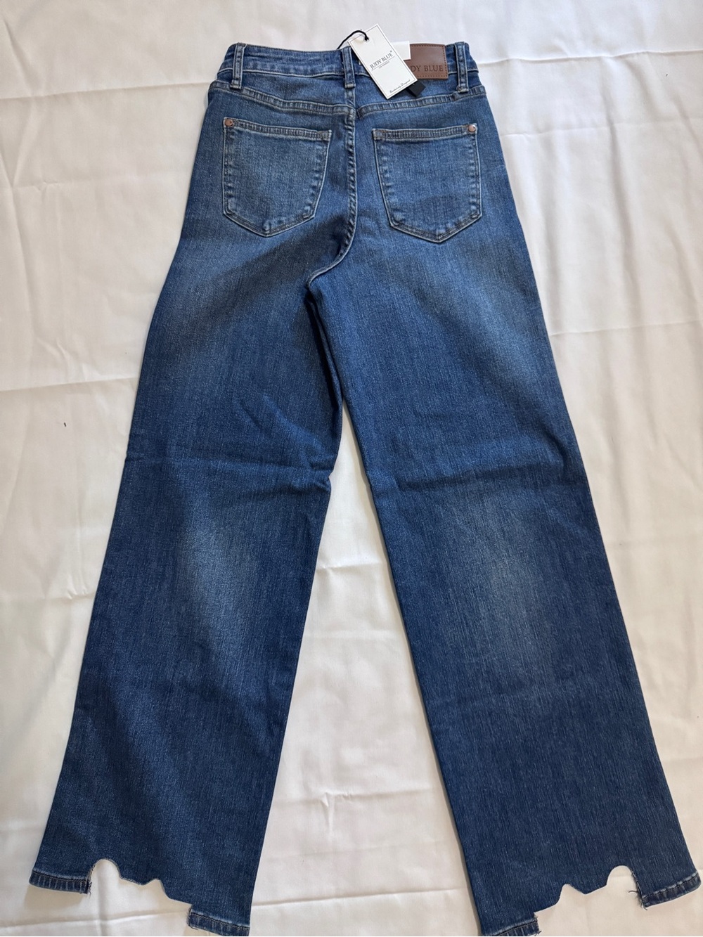NWT Judy Blue Rebel Tummy Control Wide Leg Jeans with Chew Hem - Picture 6 of 6